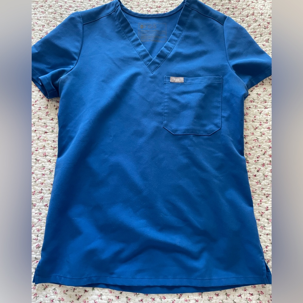 Figs Catarina scrub top